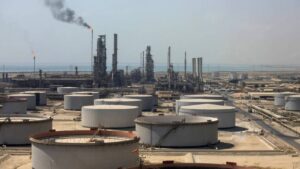 Oil prices rise 1% thanks to Iran’s sanctions and a decrease in America