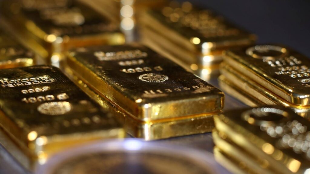 Gold prices fall by more than 1 % with the decline of tension between America and China