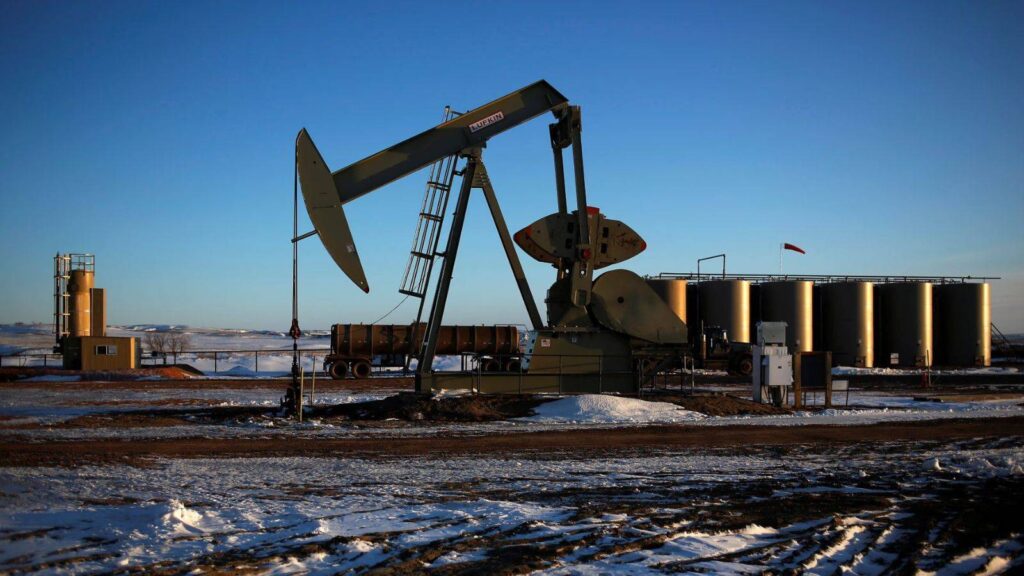 Oil is declining and heading to record the largest monthly decline since 2021