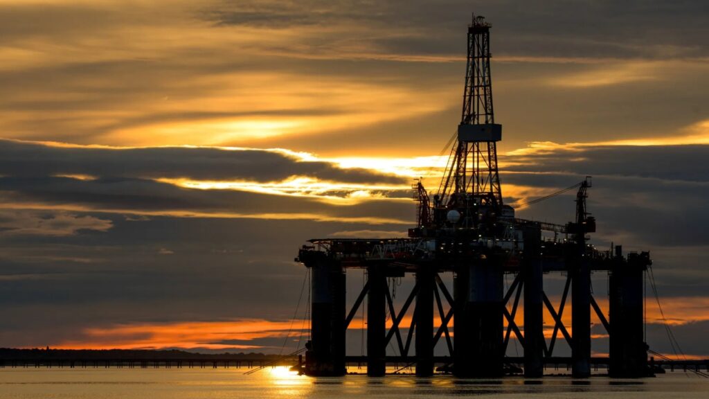Bloomberg: “OPEC+” discusses the increase of June production by 400 thousand barrels
