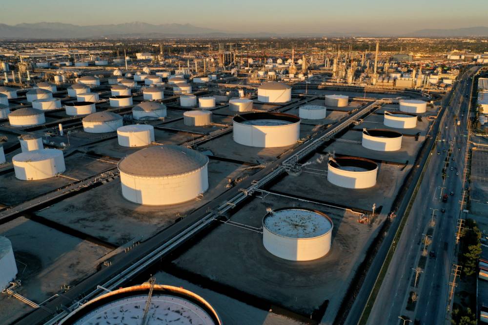 The major Western oil companies adhere to their expansion plans to increase production