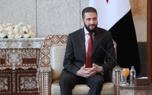 في لقاء مع سوريات… الشرع يروي لحظات مؤثرة من حياته الشخصية (فيديو)